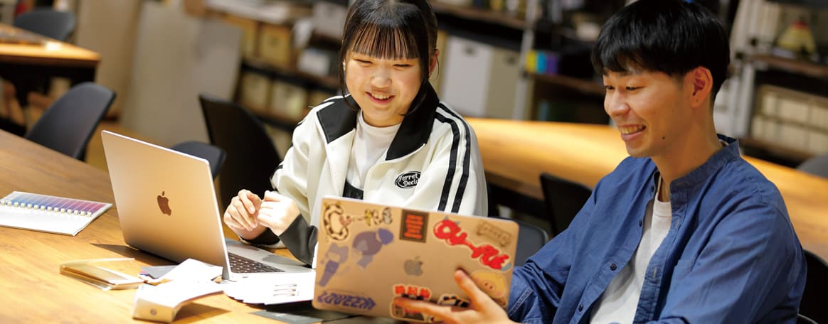 グラフィックデザイン学科メイン画像