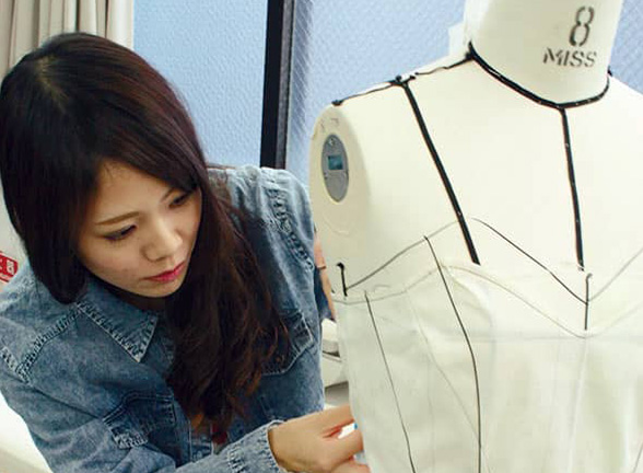 ファッションデザイン学科