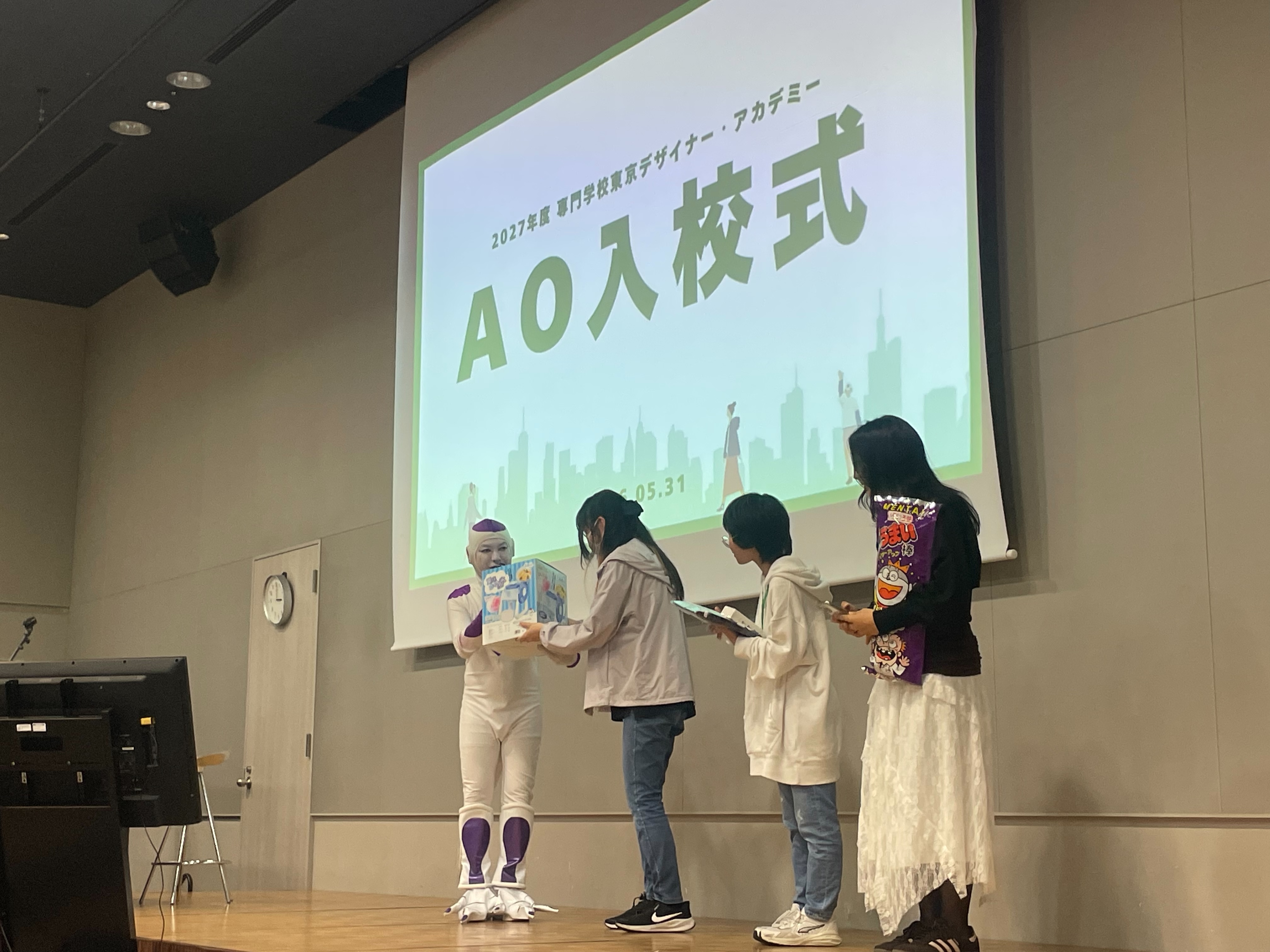 LINE_ALBUM_AO入校式_260607_16.jpg