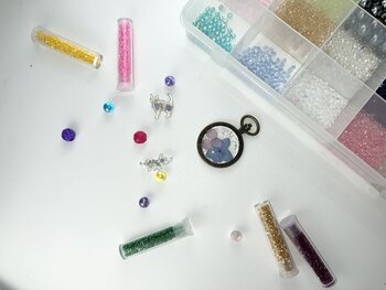 レジンでつくる♪ 自分だけのオリジナルアクセサリー
