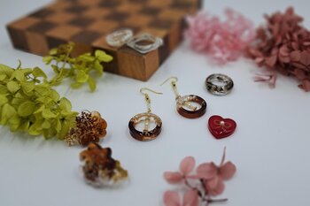 レジンでつくる♪ 自分だけのオリジナルアクセサリー
